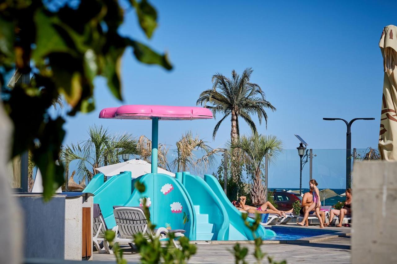 Sea Love Apt Spa N Pools Beach Resort Navodari Exterior photo