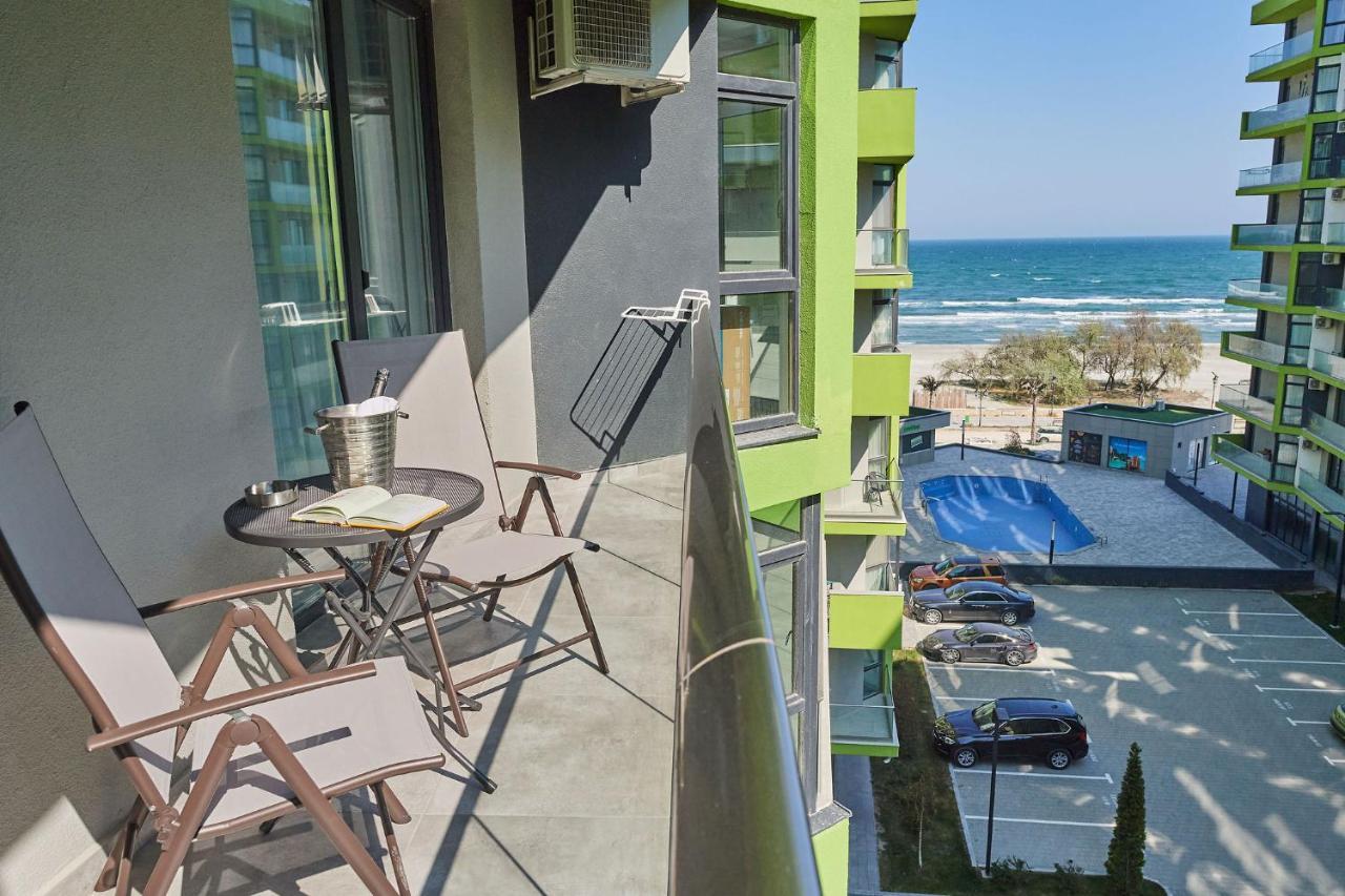Sea Love Apt Spa N Pools Beach Resort Navodari Exterior photo