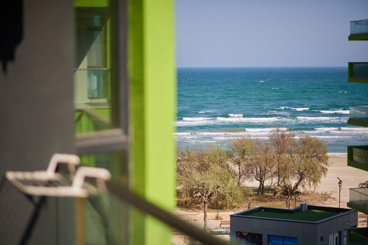Sea Love Apt Spa N Pools Beach Resort Navodari Exterior photo